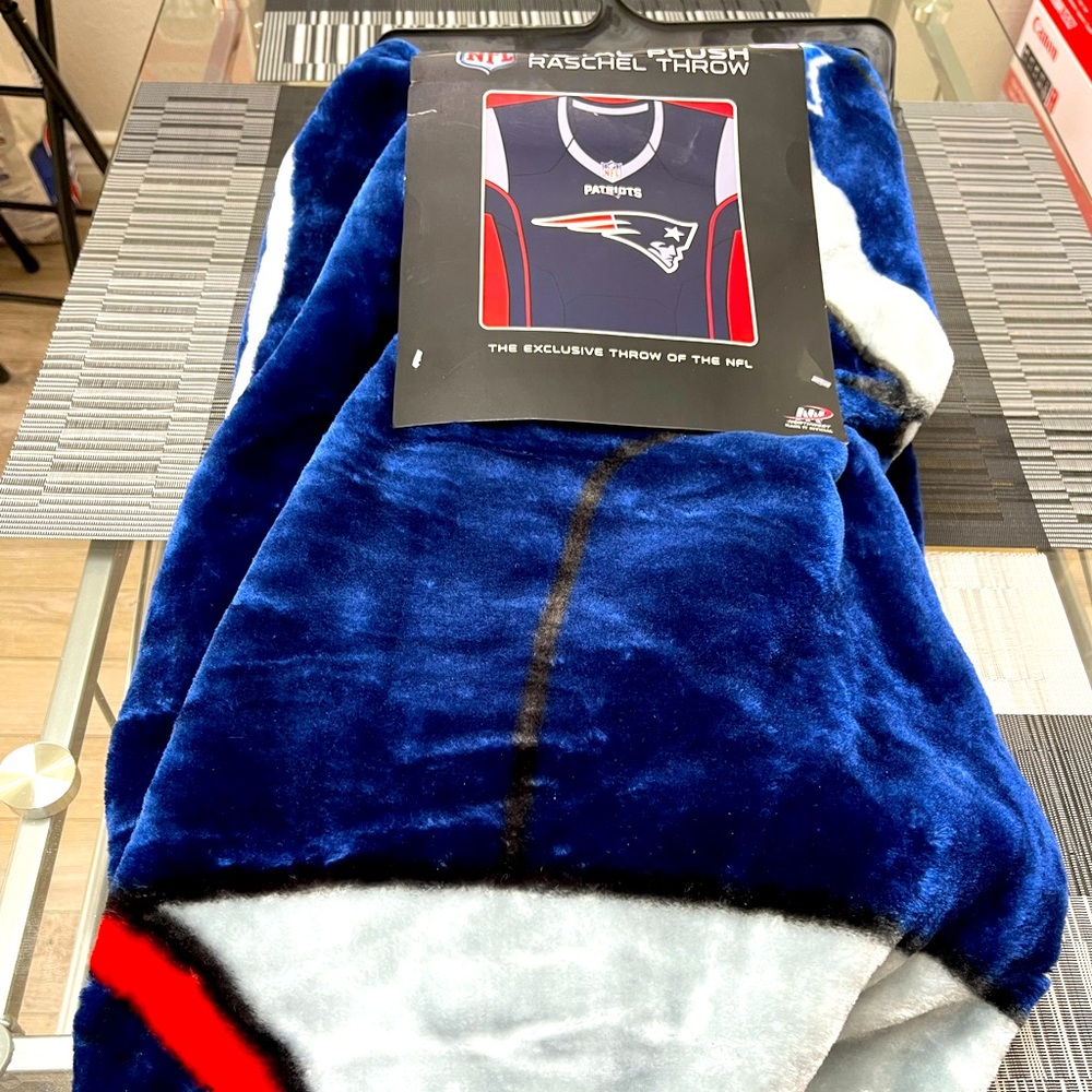 New England Patriots Plush Blanket